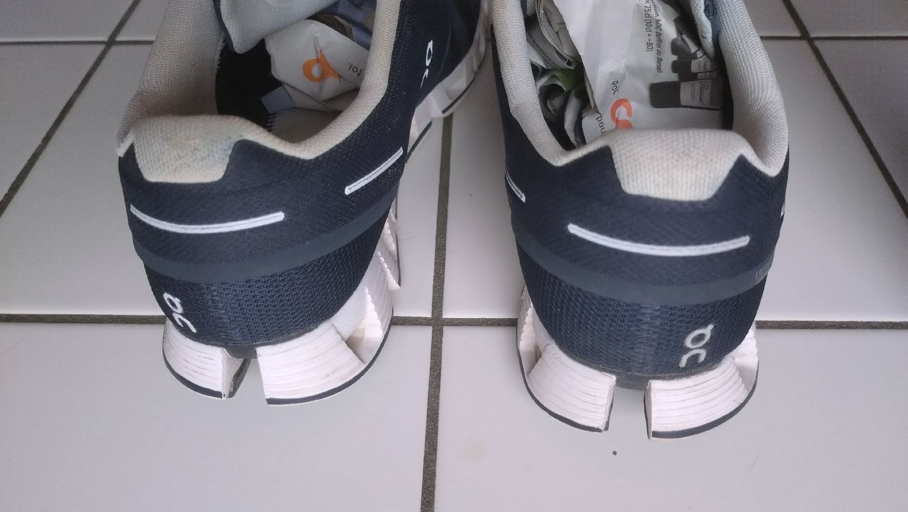 On Scarpe da uomo: Chaussures On Cloud Homme, Taille 46 – Usato da Farvagny-le-Grand venduto da LaCaverne 1