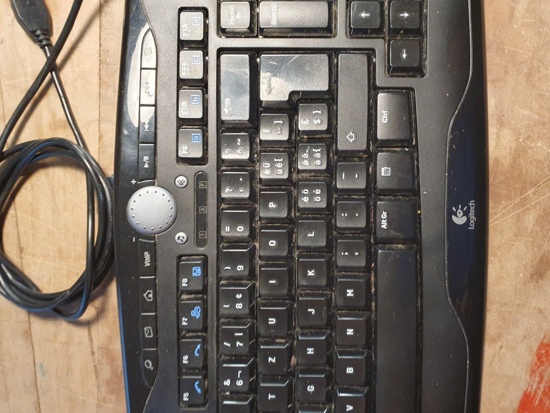 Claviers: Logitech Wired Keyboard – D'occasion à Zürich par loosebone 3