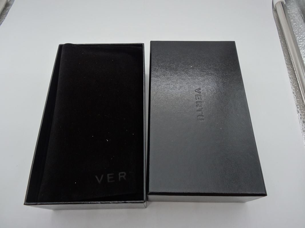 Vertu Coques & Protection écran: VERTU Handy Etui / Rosa – Neuf (Voir description) à Rüti ZH par Restwert_Rueti_ZH 3
