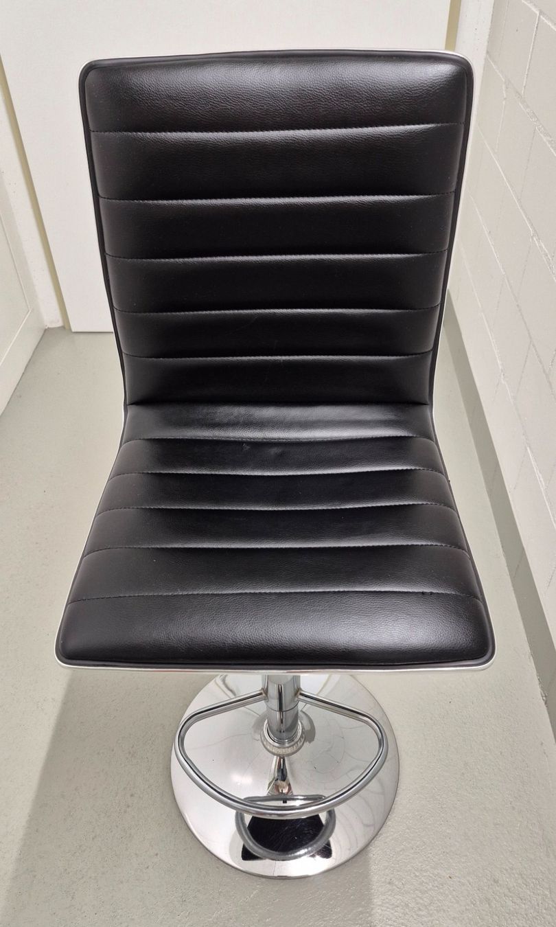 Hocker: Barhocker 2er Set scharz – Gebraucht aus Höri von Nastaq 3