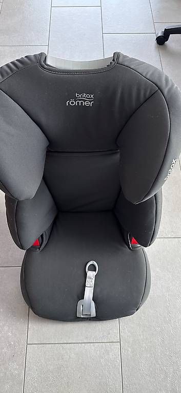 Seggiolini per auto: Kindersitz  – Usato da Bätterkinden venduto da Murri01