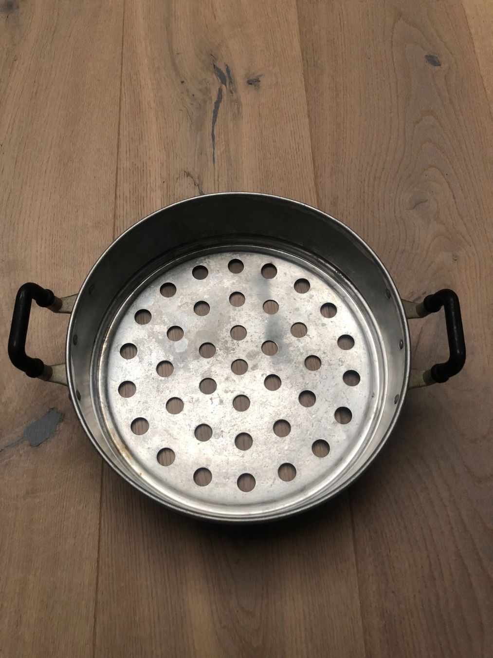 Küchengeräte: Altes  Abtropfsieb  Aluminium – Gebraucht aus Siebnen von Trans-Am
