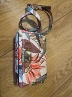 Guess Tasche, Sommer Design, Blumenmuster 🌺🌼🌸