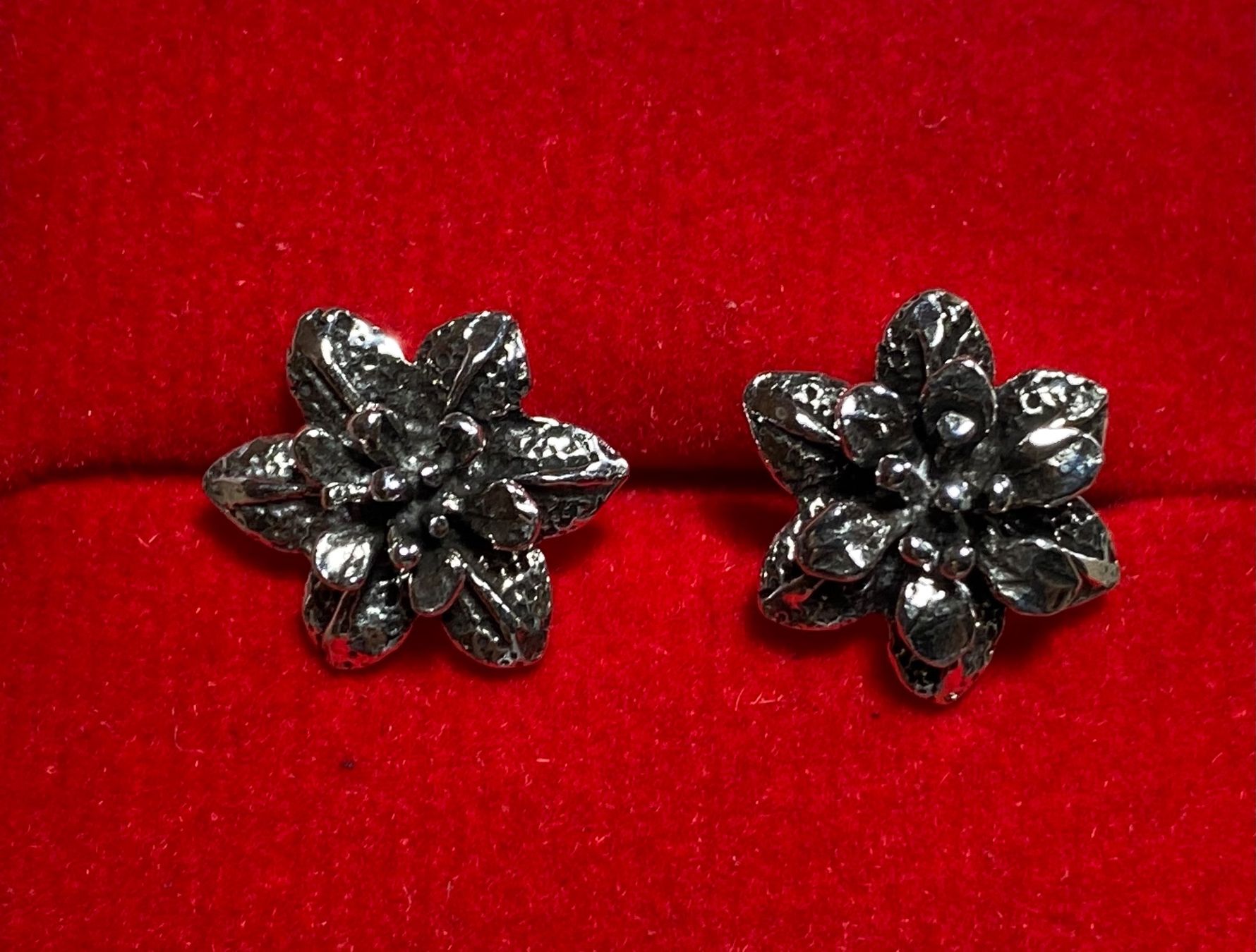 Orecchini pendenti & Orecchini a lobo: süsse 925 Silber Ohrstecker Blumen – Nuovo e nell'imballaggio originale da Laax GR venduto da krippenfiguren-laax 1