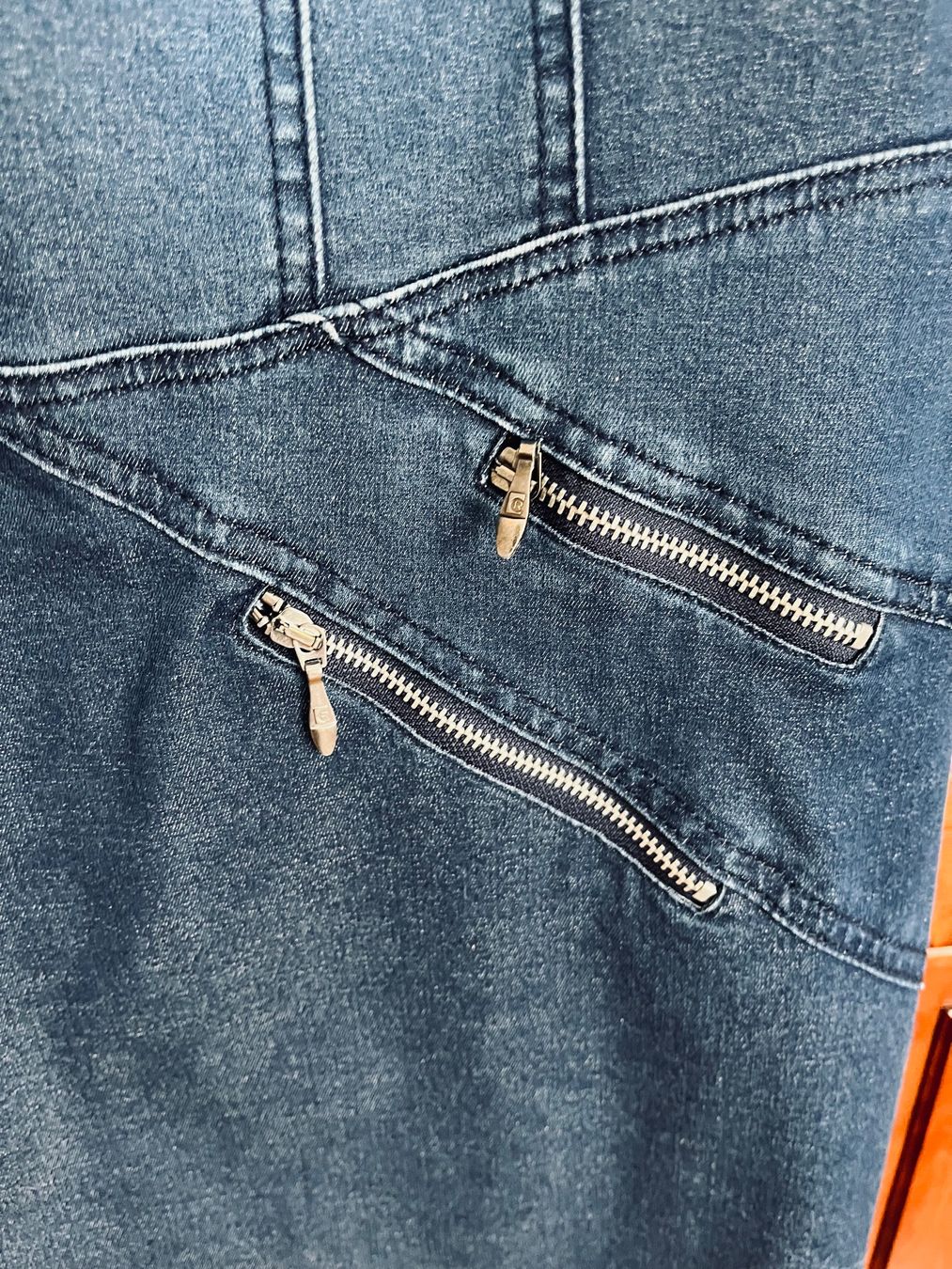 Vestiti: Robe Jeans – Usato da Prilly venduto da DANIELLE015 1