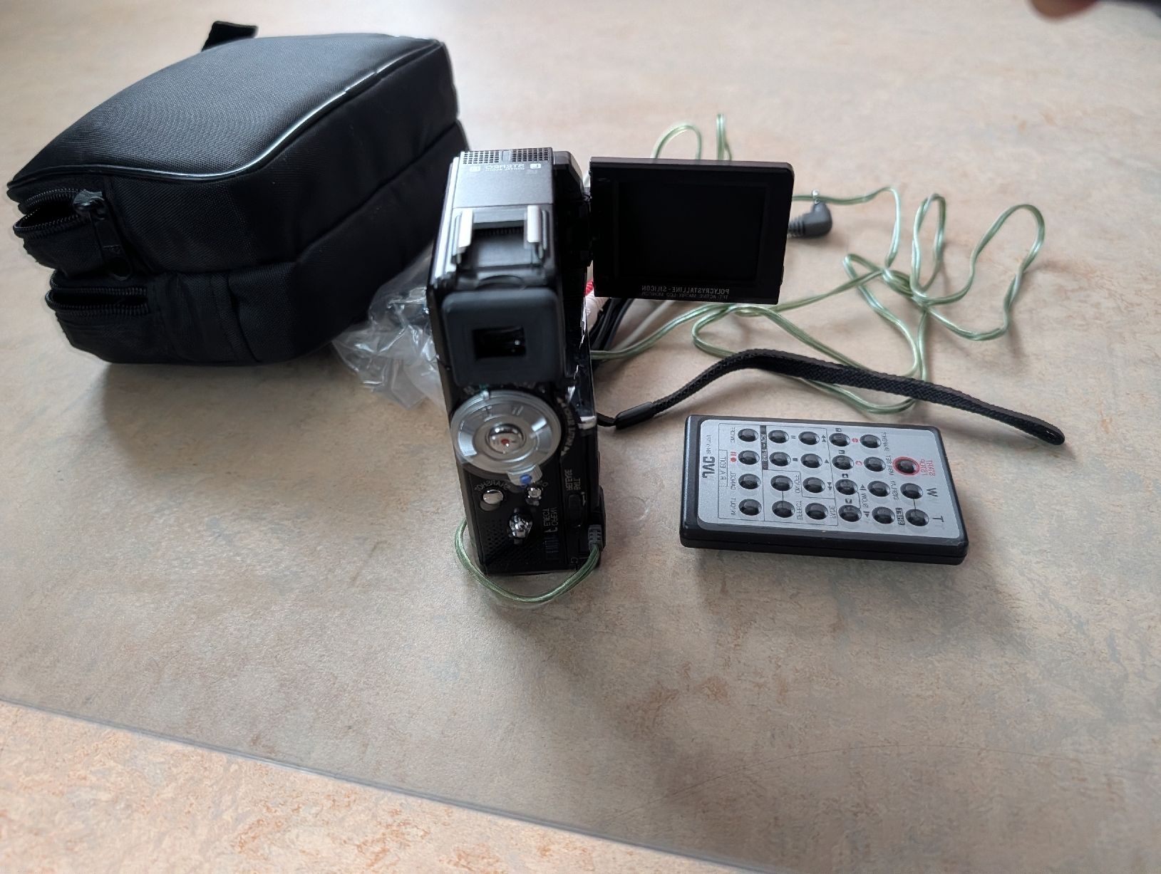 JVC Videocamere: JVC KAMERA UNGEBRAUCHT  – Nuovo e nell'imballaggio originale da Liestal venduto da bl4410 2