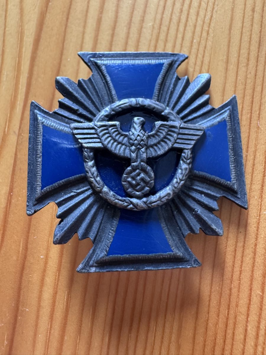 Plaketten & Abzeichen: Badge militaire ancien – Gebraucht aus Vésenaz von Angela.C3