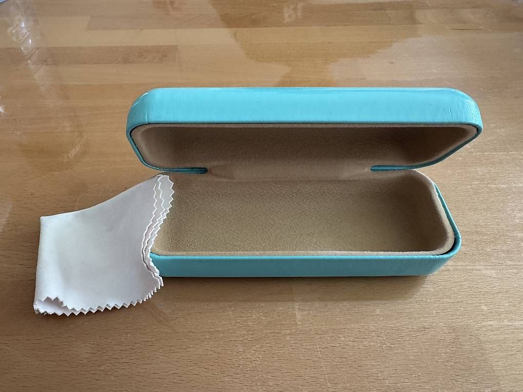 Altro in  Abbigliamento & Accessori: Tiffany & Co. Brillenetui – Usato da Kloten venduto da phi_l6g6 1