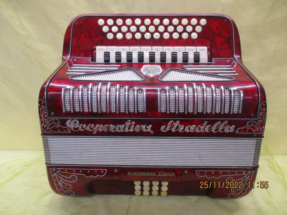 Club Orgel Cooperativa Stradella C - f (Gebraucht) in Jegenstorf für ...