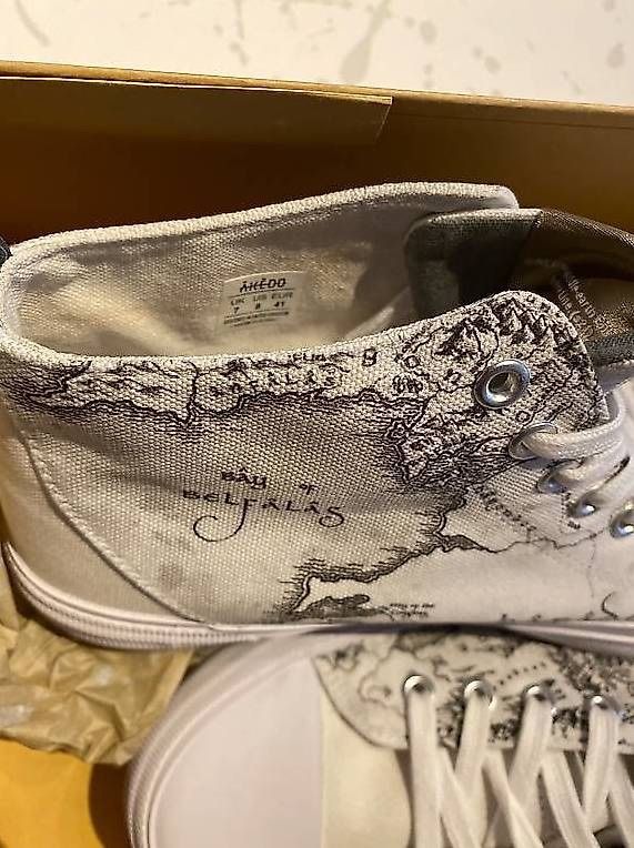 Scarpe da uomo: Akedo sneakers 2x (41) – Usato da Zürich venduto da Dpenner 1