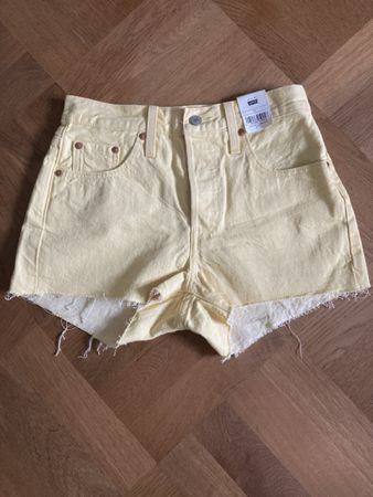 Levi‘s Shorts Jeansshorts gelb neu 25 34 36