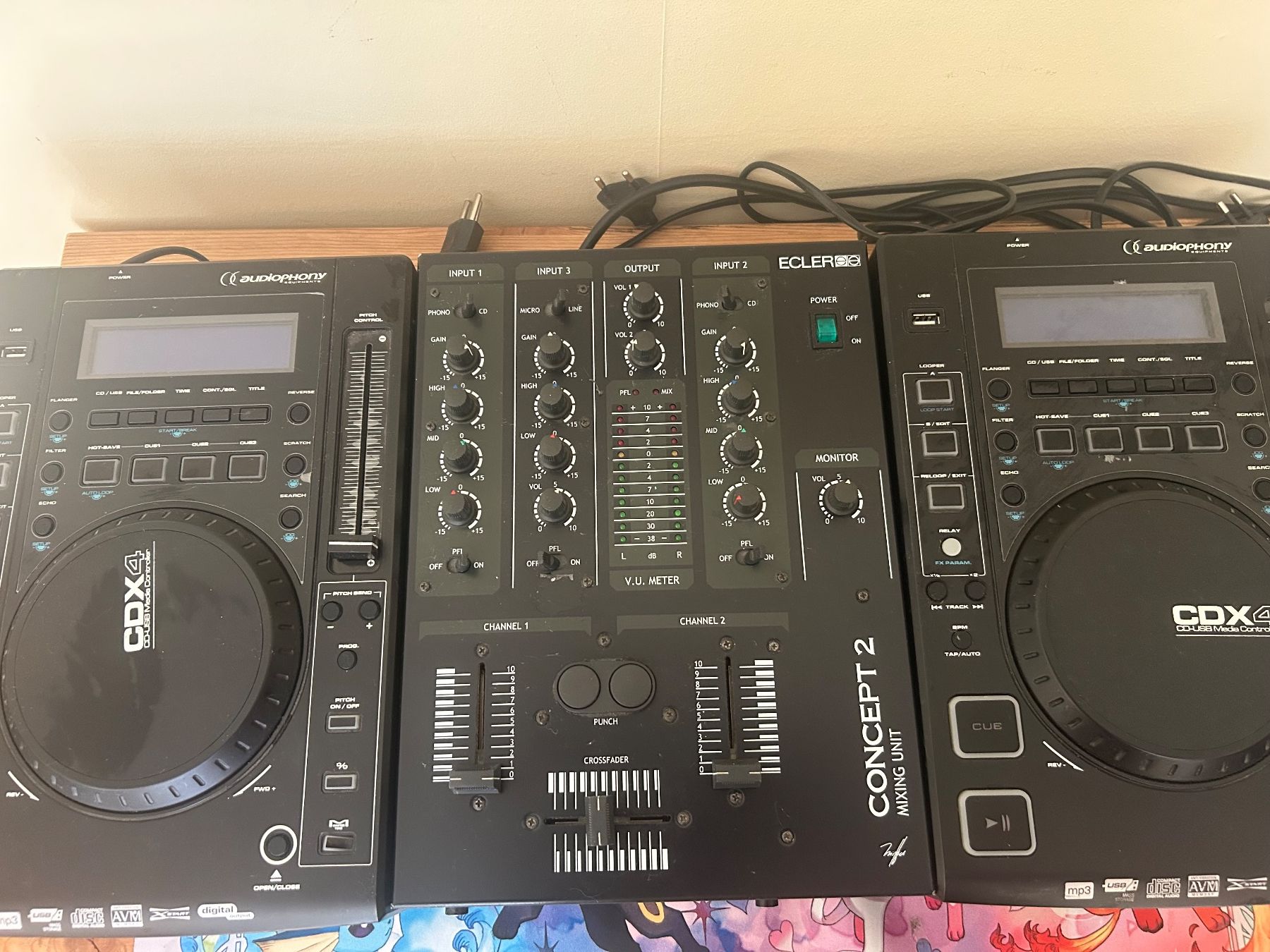 Mischpulte: Pack DJ Ecler Concept 2 + 2 lecteurs Audiophony CDX4 – Gebraucht aus Sion von mar_w868 1