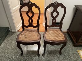 Coppia di sedi antiche con seduta in paglia di Vie