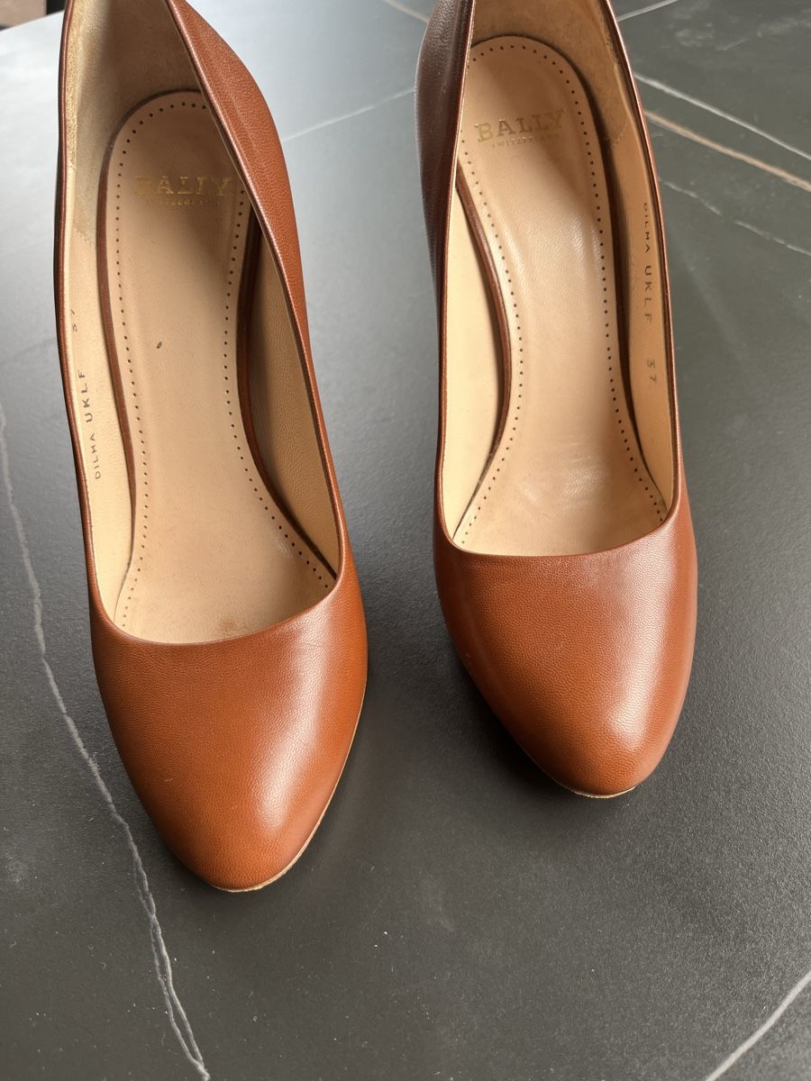 Bally Damenschuhe: Bally pumps, size 37 – Gebraucht aus Genève von VManic 3