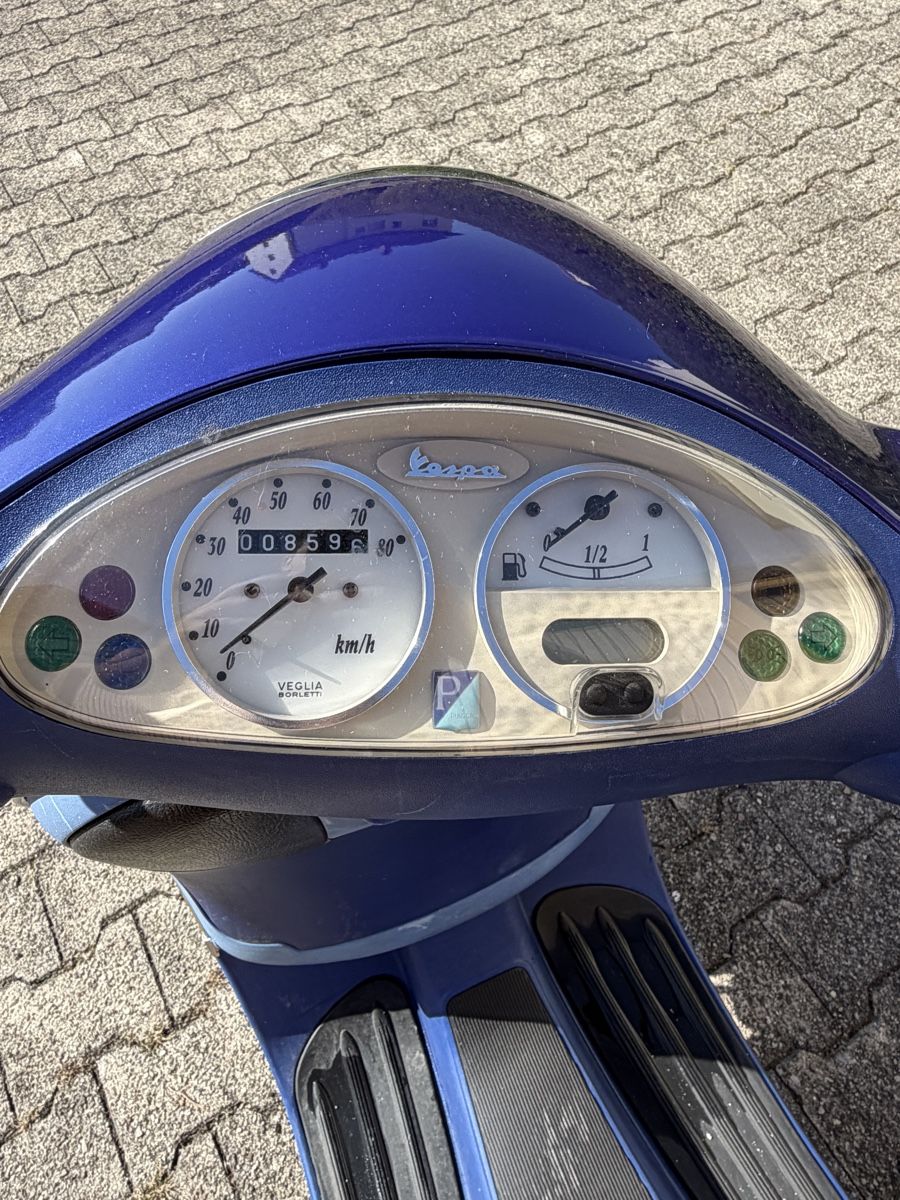 Vespa Scooter: Vespa ET4 50ccm – Usato da Zürich venduto da nik_sy96 6