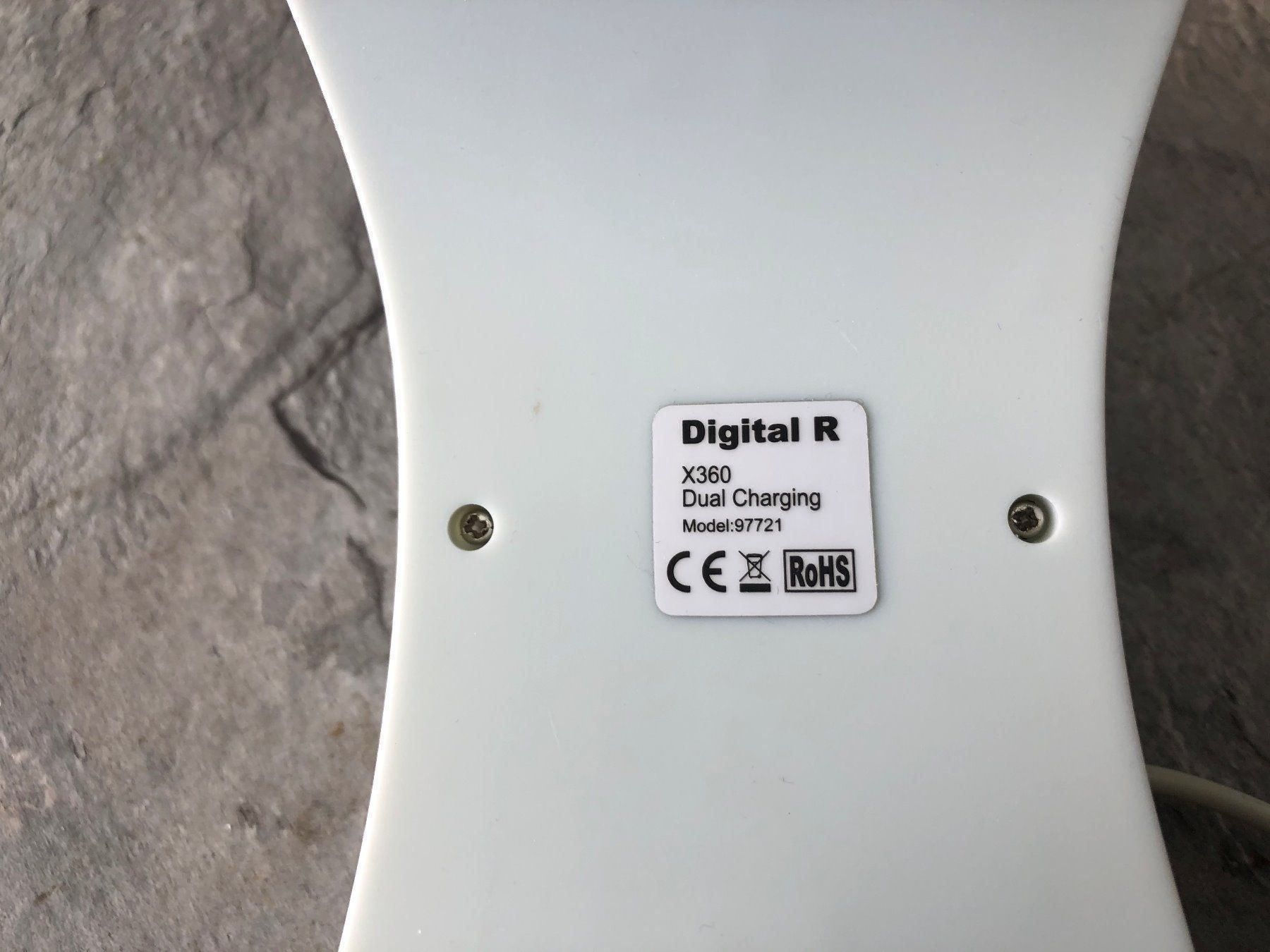 Microsoft Adattatori & Cavi: Xbox 360 Dual Ladestation Model 97721 – Usato da Arisdorf venduto da comestibles 4
