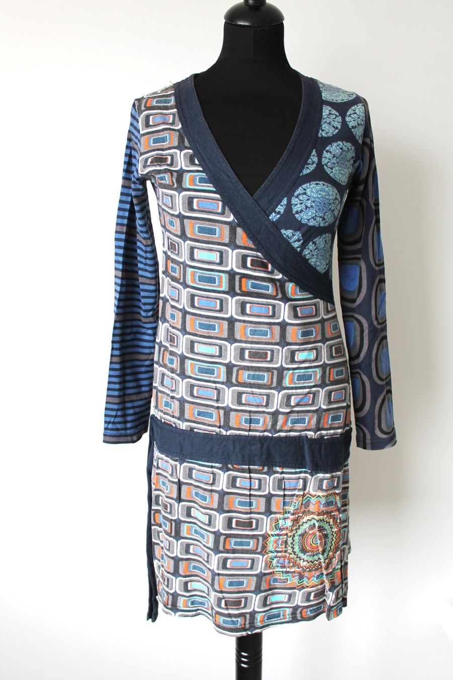 Desigual Robes: Robe DESIGUAL taille M – D'occasion à Chez-le-Bart par jasse