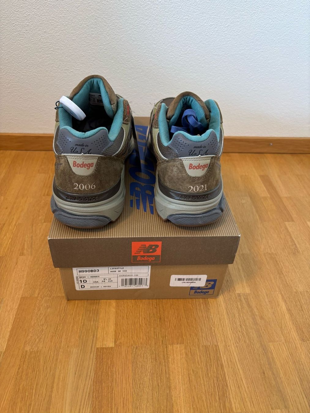 New Balance Scarpe da uomo: New Balance 990v3 Bodega  EU44/ UK9.5/ US10 – Nuovo e nell'imballaggio originale da Kriens venduto da Na_Ro 2