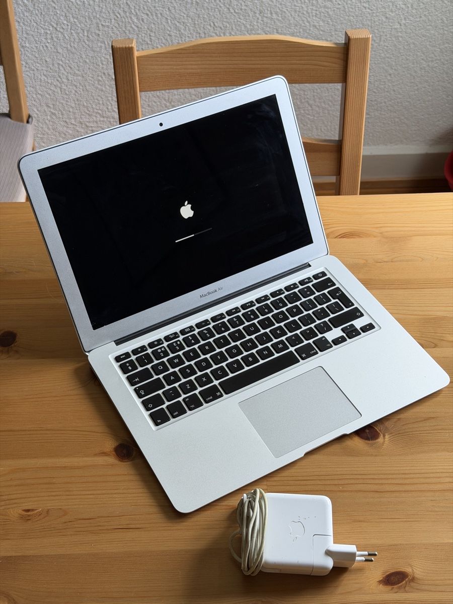 Apple Notebook: MacBook Air 13-inch Early 2014 – Usato da Zürich venduto da idbronskiy 5