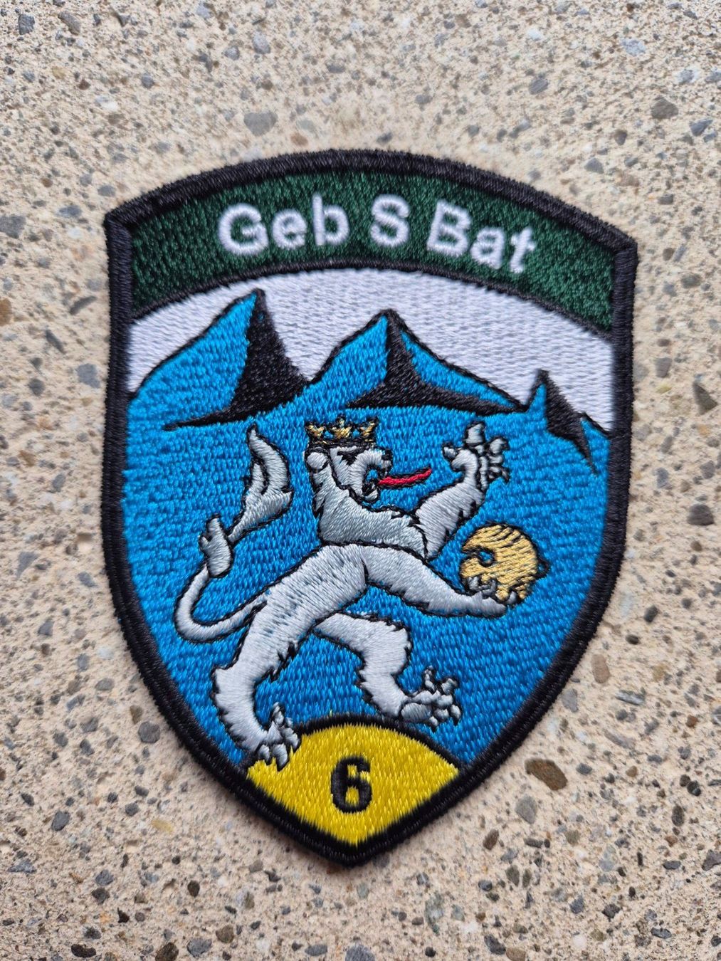Schweizer Armee Placchette & Badge: *** Badge Geb S Bat 6 ohne klett *** – Nuovo e nell'imballaggio originale da Riedholz venduto da fr_sIruP