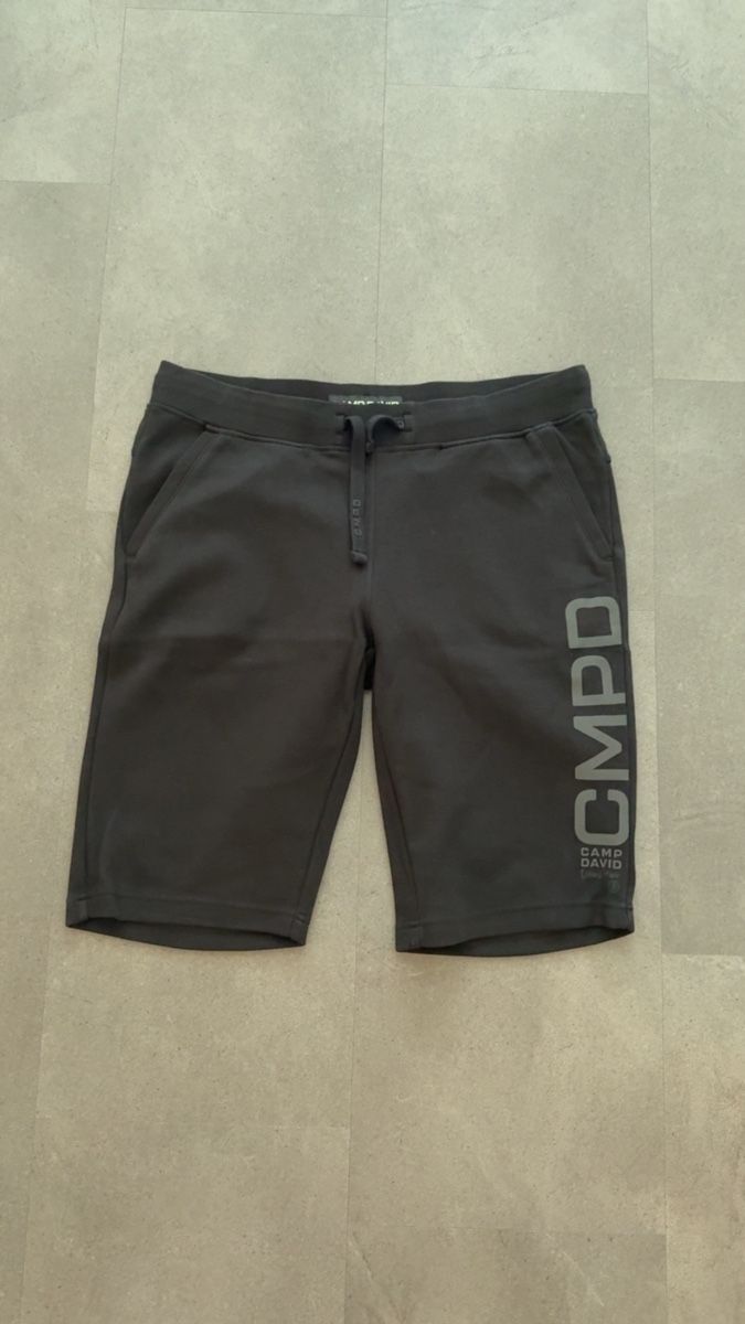Camp David Hosen: Camp David Shorts – Neu (gemäss Beschreibung) aus Erlinsbach SO von _stjepi_