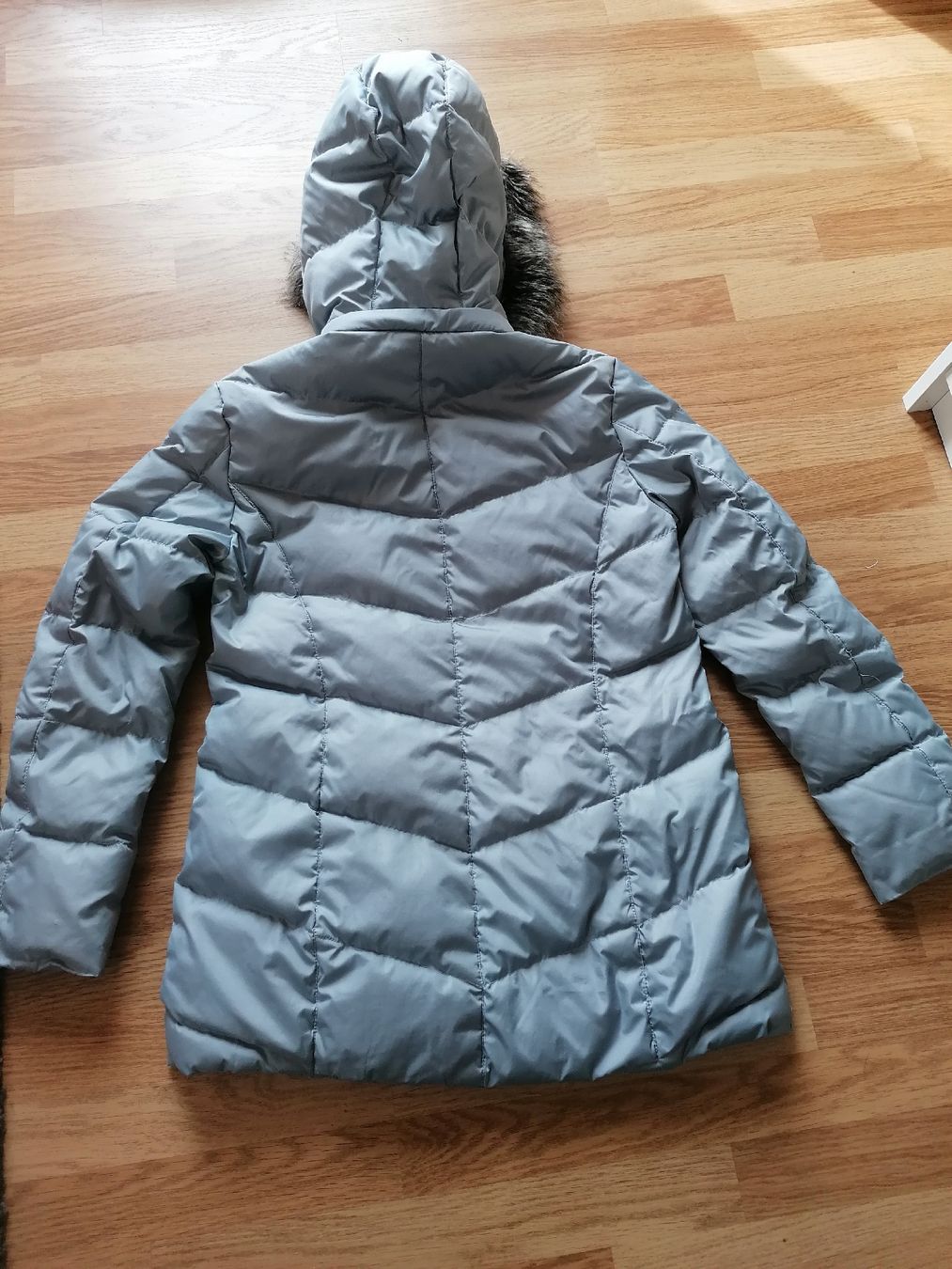 Cappotti: Veste doudoune à capuche – Usato da Montcherand venduto da petiteoune75 4