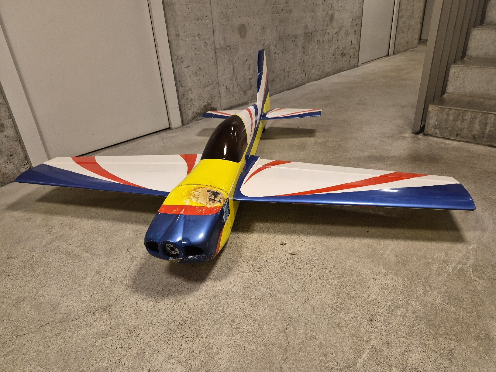 RC Modellbau: 3D- Flieger – Defekt aus Zürich von Cloudtree