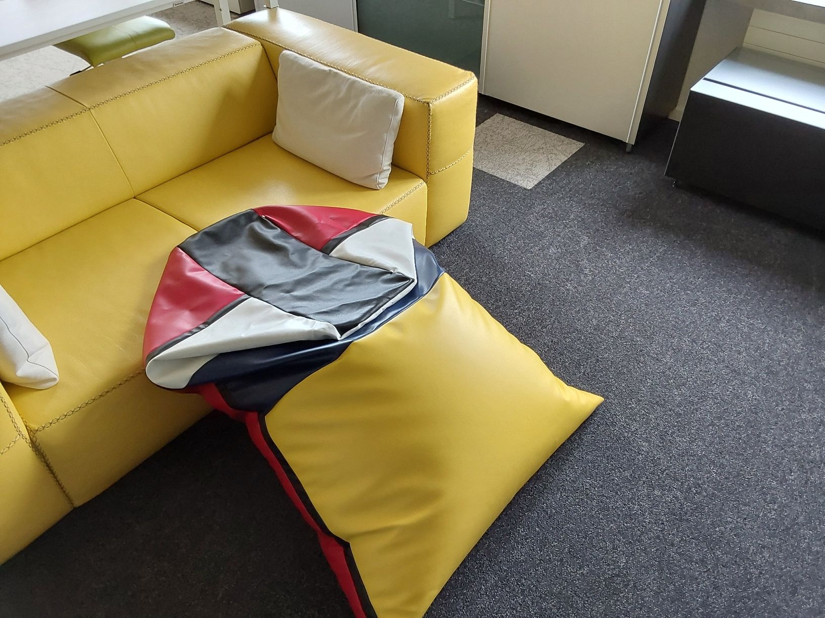 Fauteuils: Sitzsack Mondrian Style – D'occasion à Rupperswil par Geni22 1