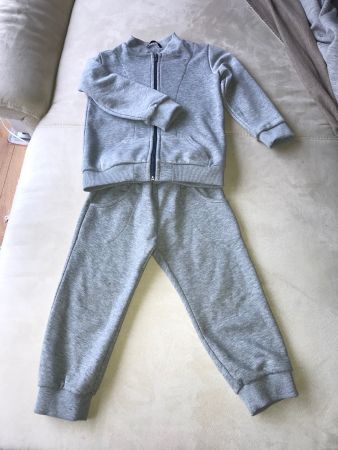 Set Hose und Pulli 4J