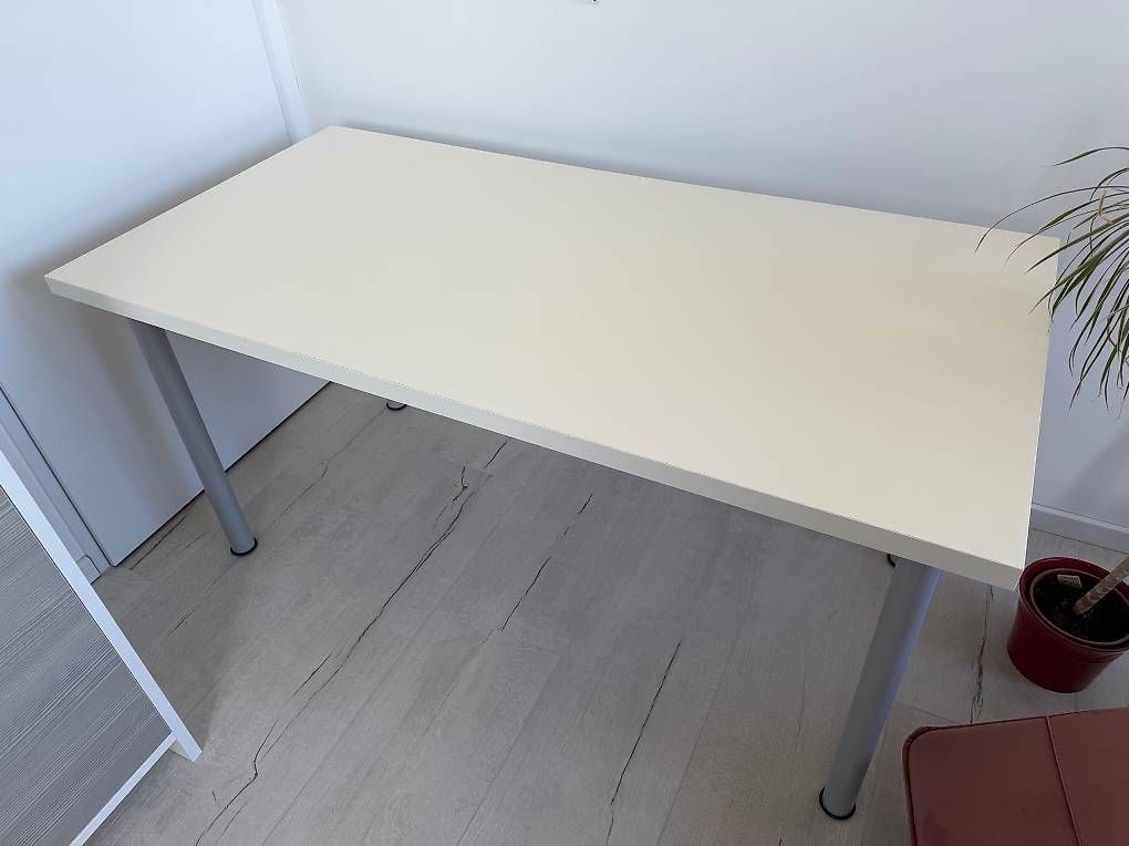 Bureaux: Ikea Tisch Weiss 150x75cm Gratis – D'occasion à Reichenburg par freequ3nc