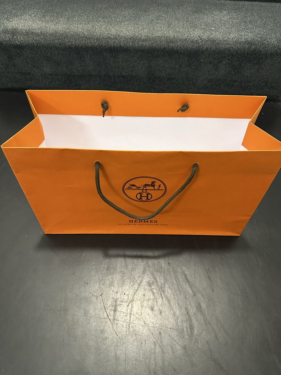 Hermès Borse: Hermès  Papiertragetasche – Nuovo (secondo la descrizione) da Küsnacht ZH venduto da Nano_zh