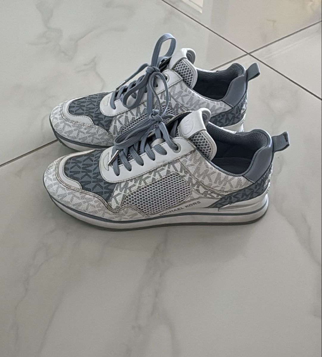 Michael Kors Scarpe da donna: Michael Kors Leder-Sneakers Grösse 38 – Usato da Egg b. Zürich venduto da alessiadm
