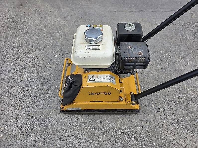 Tutte le macchine: Vibro - Platte mit Honda - Motor – Usato da Schwarzenegg venduto da Stakro 2