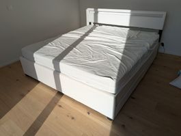 Bett 180 cm x 200 cm mit Hybrid Matratze und Bettkasten 