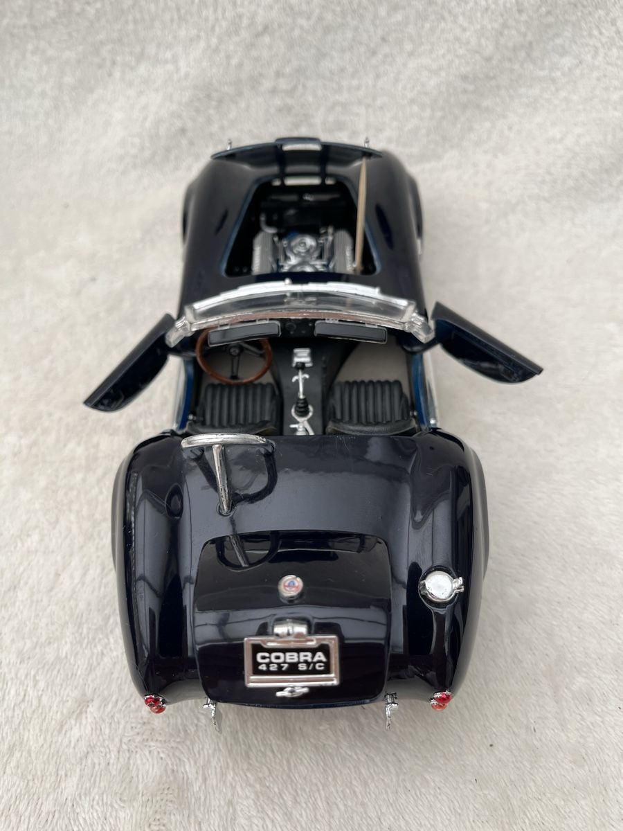 Shelby Collectibles Modellini d'auto: Shelby Cobra 427 – Nuovo e nell'imballaggio originale da Oberweningen venduto da mer_2yn9 3