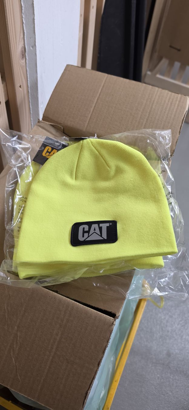 Hüte, Mützen & Caps: CAT Mütze gelb – Neu (gemäss Beschreibung) aus Bad Zurzach von DimiAleks1996 1