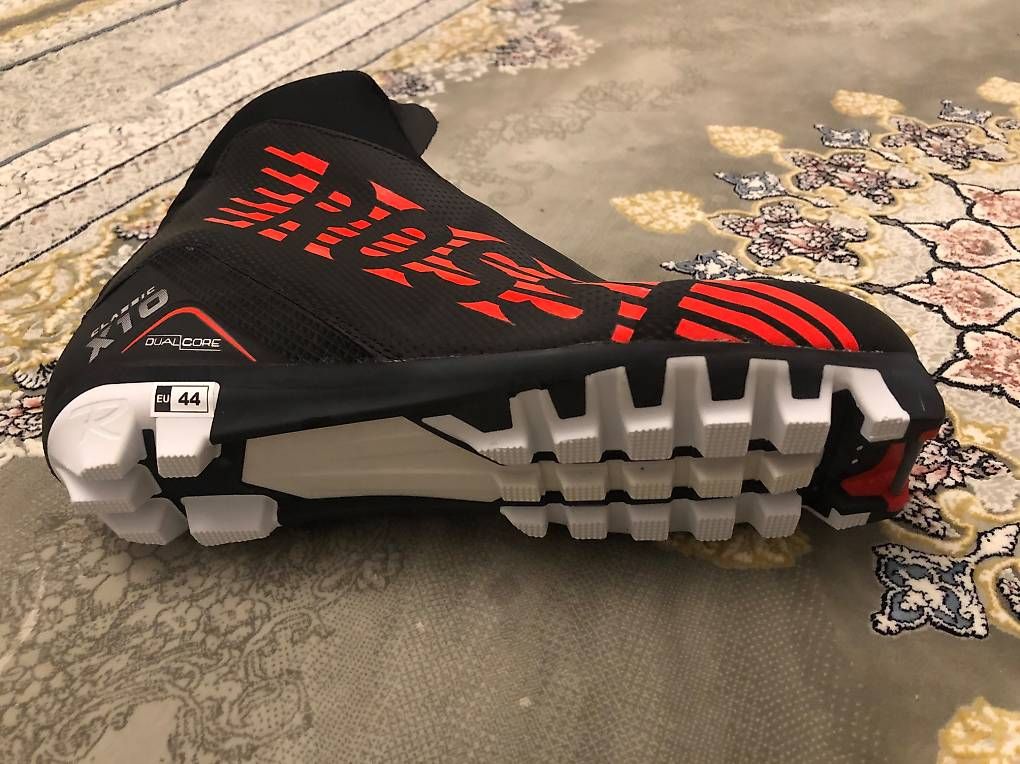 Scarpe da uomo: Rossignol Langlaufschuhe Grösse 44 Neu – Usato da Liestal venduto da Ali5R3000 1