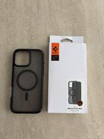 Hüllen von Spigen iPhone 16 pro Max (zwei stk.)