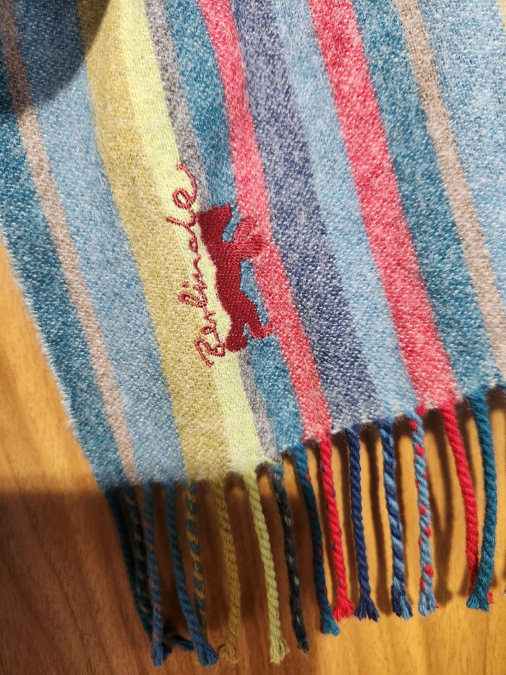 Hugo Boss Foulards, Tücher & Schals: Écharpe BOSS Hugo Boss rayée cachemire 100%  – Gebraucht aus Niedergösgen von Eva2410 3
