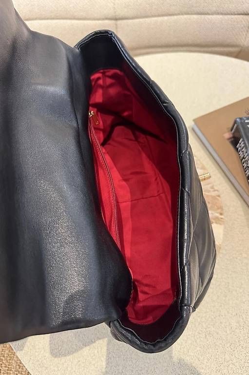 Chanel Borse: CHANEL 19 TASCHE BLACK, LARGE – Nuovo (secondo la descrizione) da Schwyz venduto da bofb 9