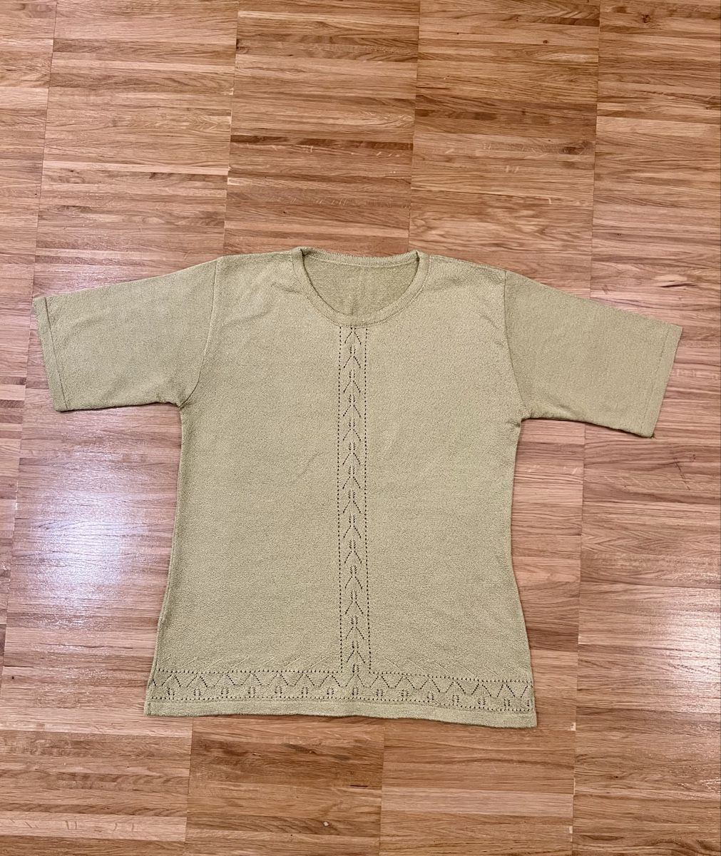 Camicette: Light green blouse for winter – Nuovo (secondo la descrizione) da Adliswil venduto da avatar83