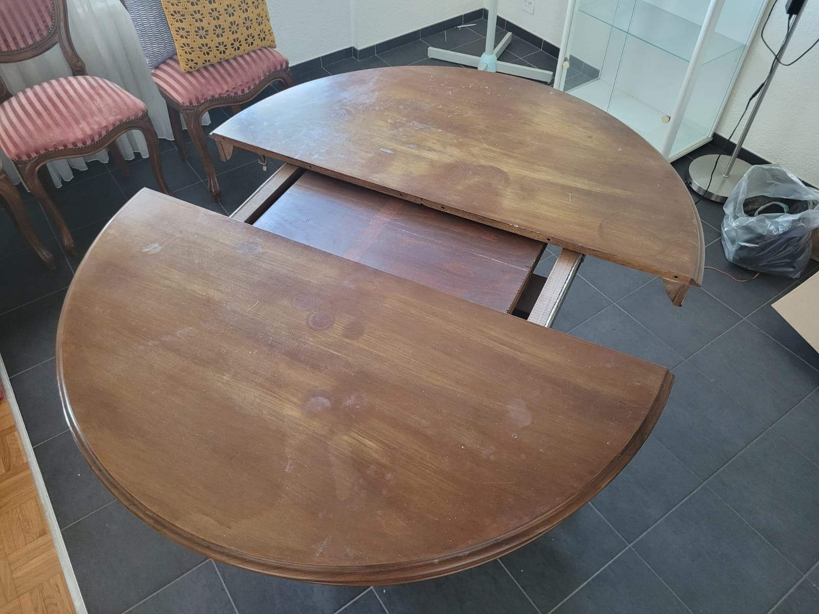Tavoli: Table ronde extensible bois marron – Usato da Yvonand venduto da Vadriggar 2