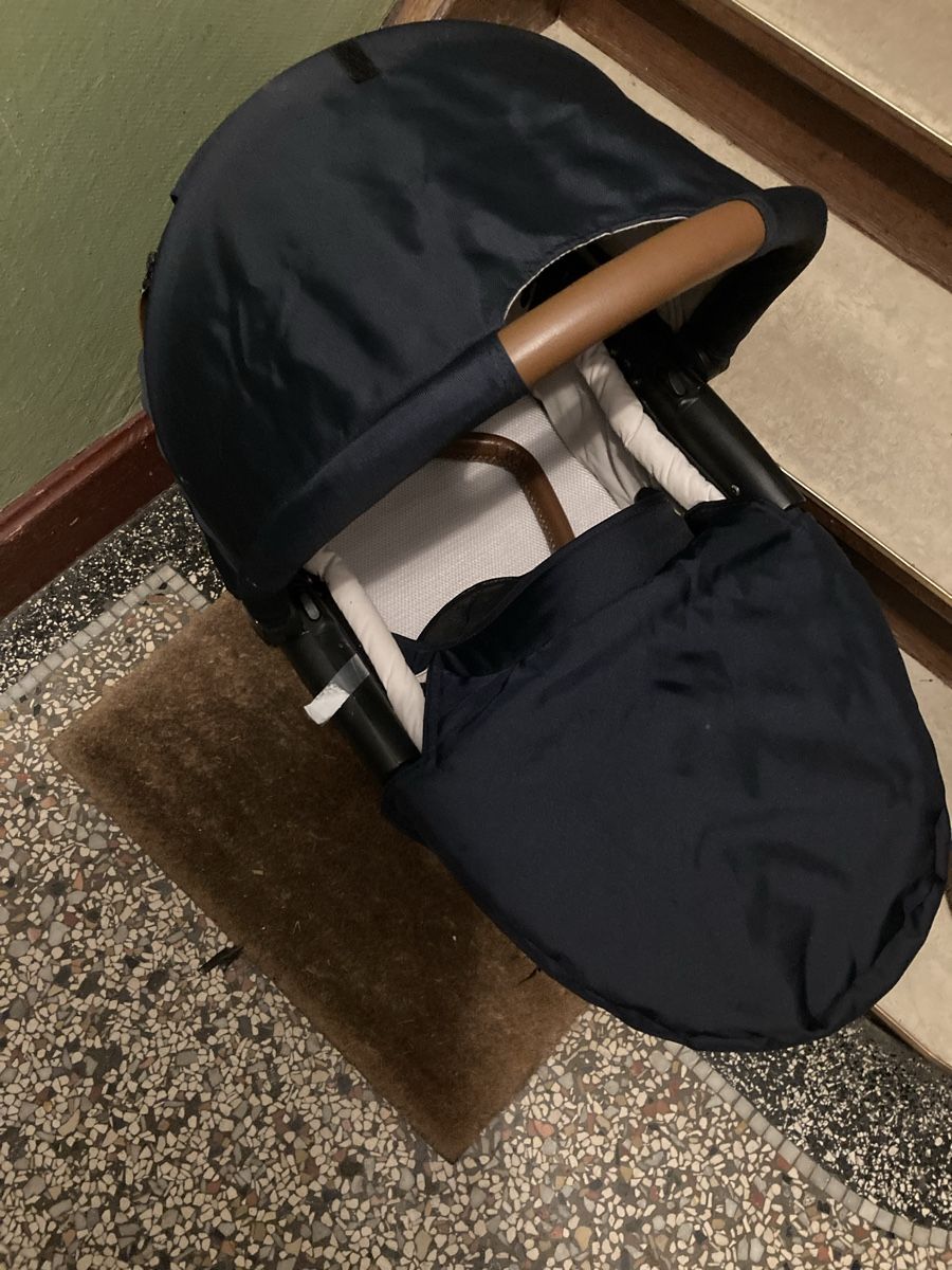 Mutsy Carrozzine: Babyschale & Kinderwagensitz von Mutsy – Usato da Basel venduto da hartmann017 1