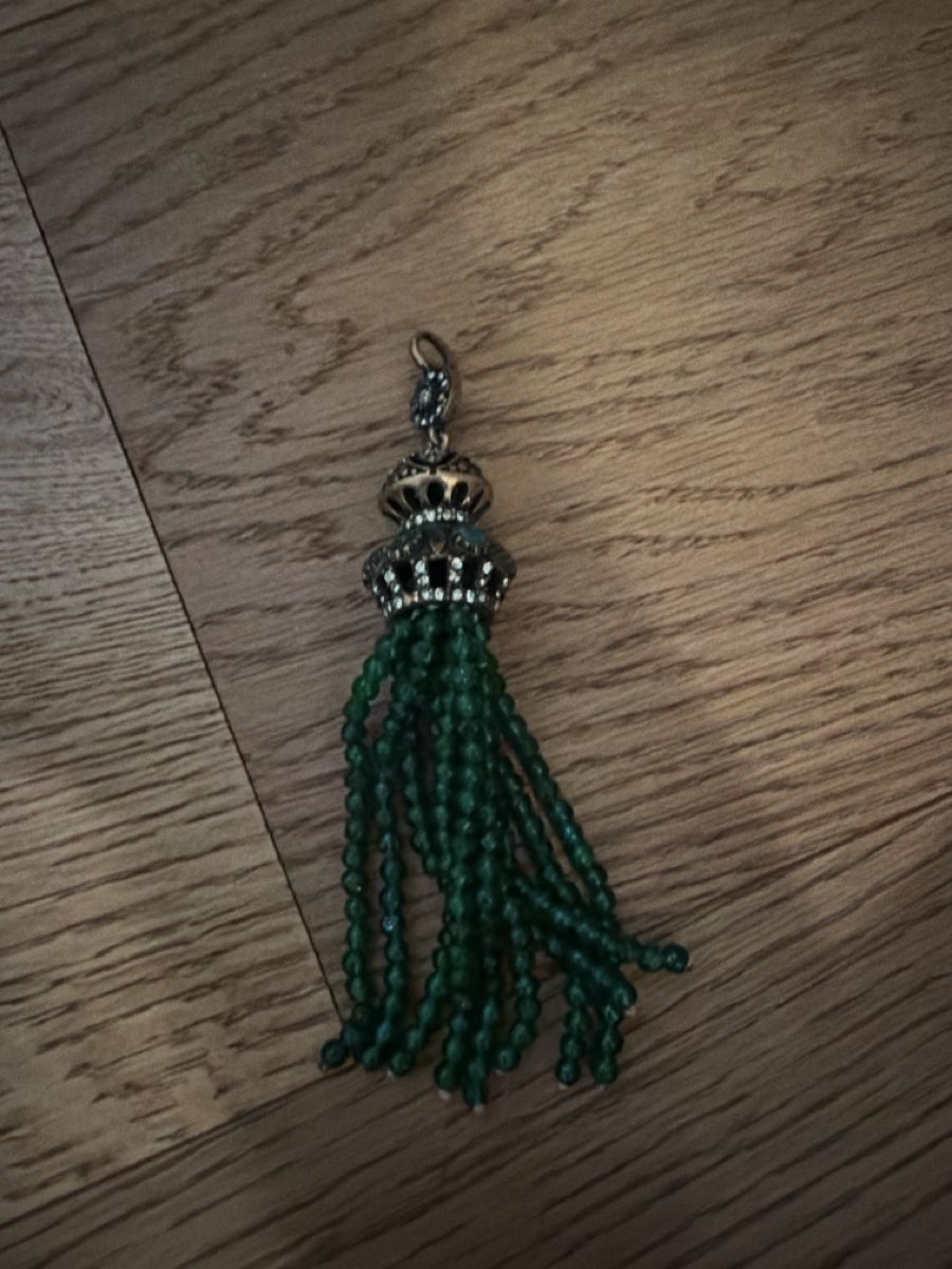 Ciondoli: Gorgeous green beaded tassel pendant charm. Spring! – Nuovo (secondo la descrizione) da Steinhausen venduto da bbr_kj8g