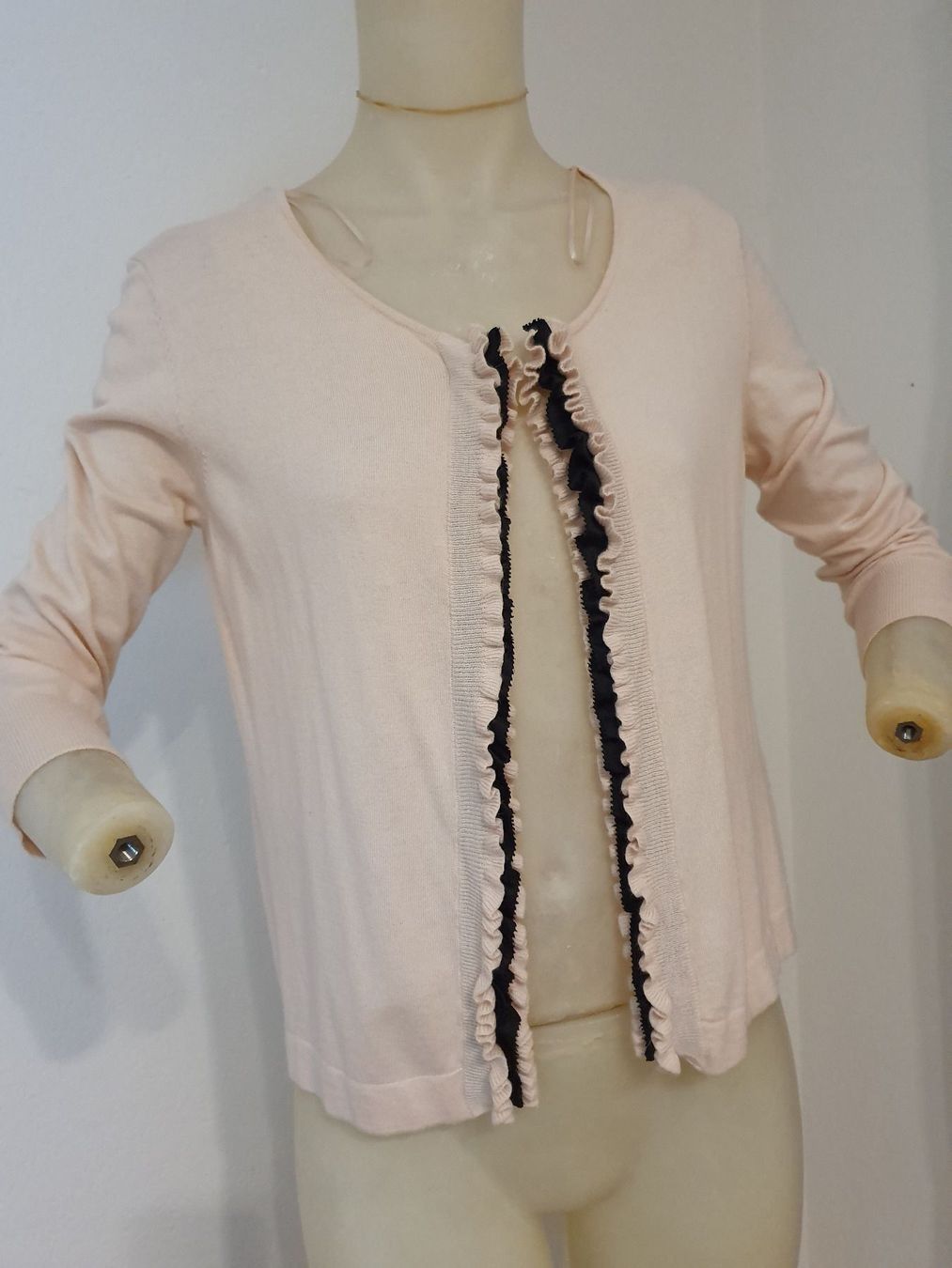 H&M Jacken: Feinstrick Jacke Gr L H&M – Gebraucht aus Niederbipp von fashionfuchs 1
