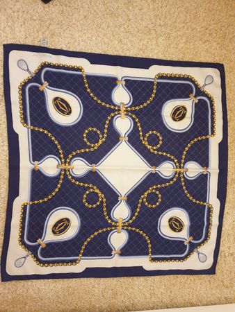 Foulard Must de Cartier bleu motif chaînes soie, 85x85cm