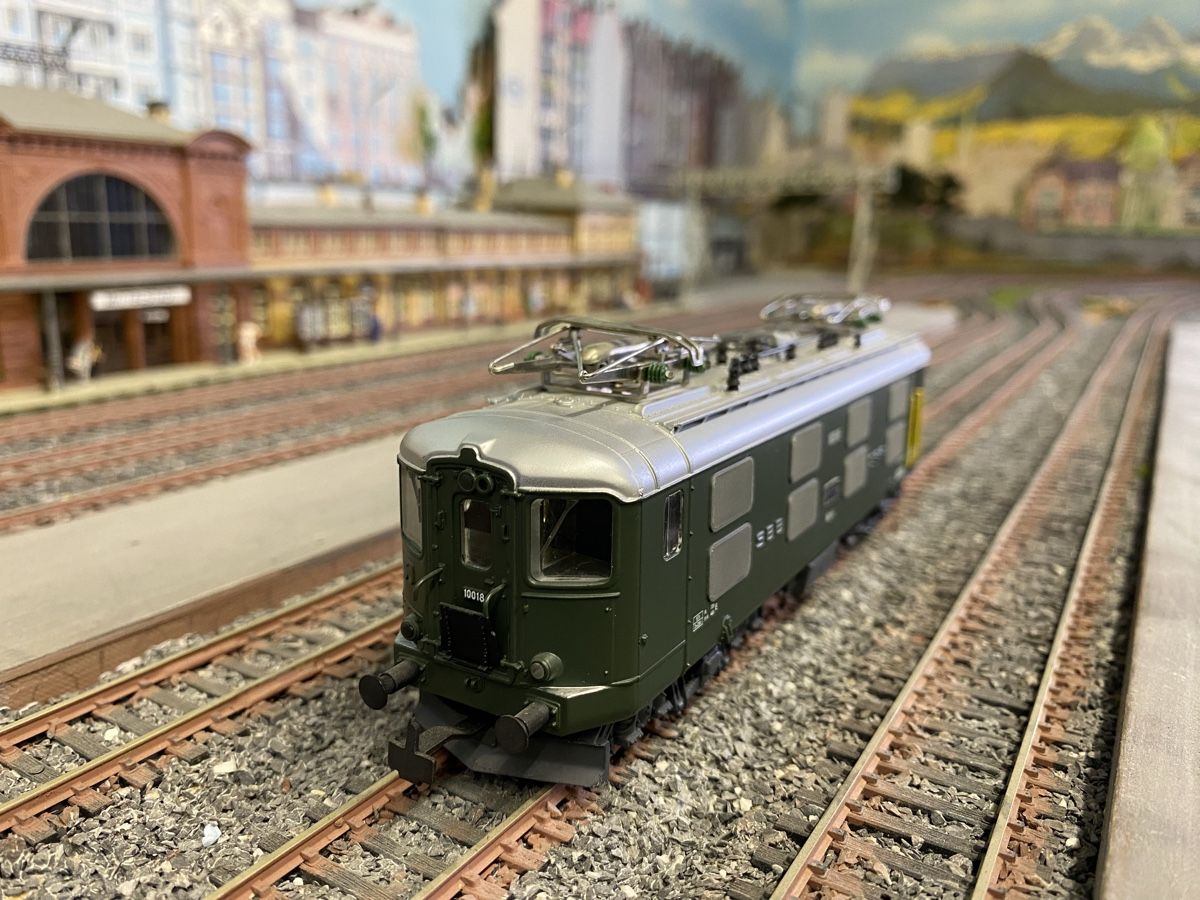 Hag Modellini di ferrovie: HAG 226 Re 4/4 Serie 1 SBB H0 – Usato da Glattpark (Opfikon) venduto da anywaya23 7