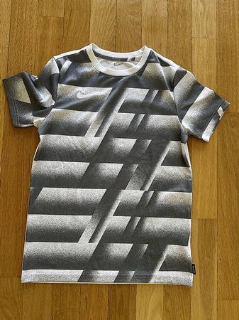 maglia nike f.c.