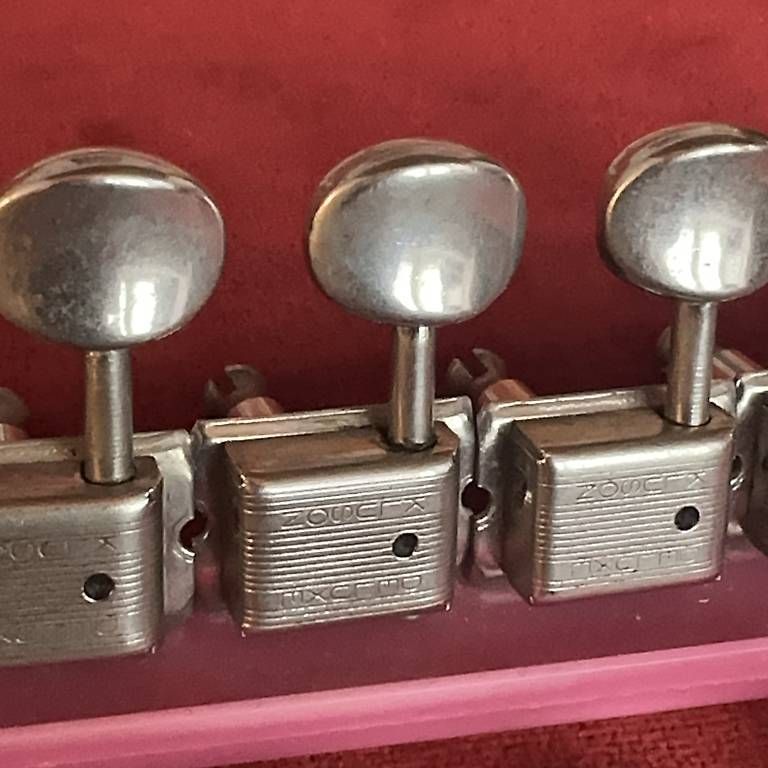 Strumenti musicali: Fender Kluson De Luxe 1964 Gaucher – Usato da Carouge GE venduto da Domblo 6
