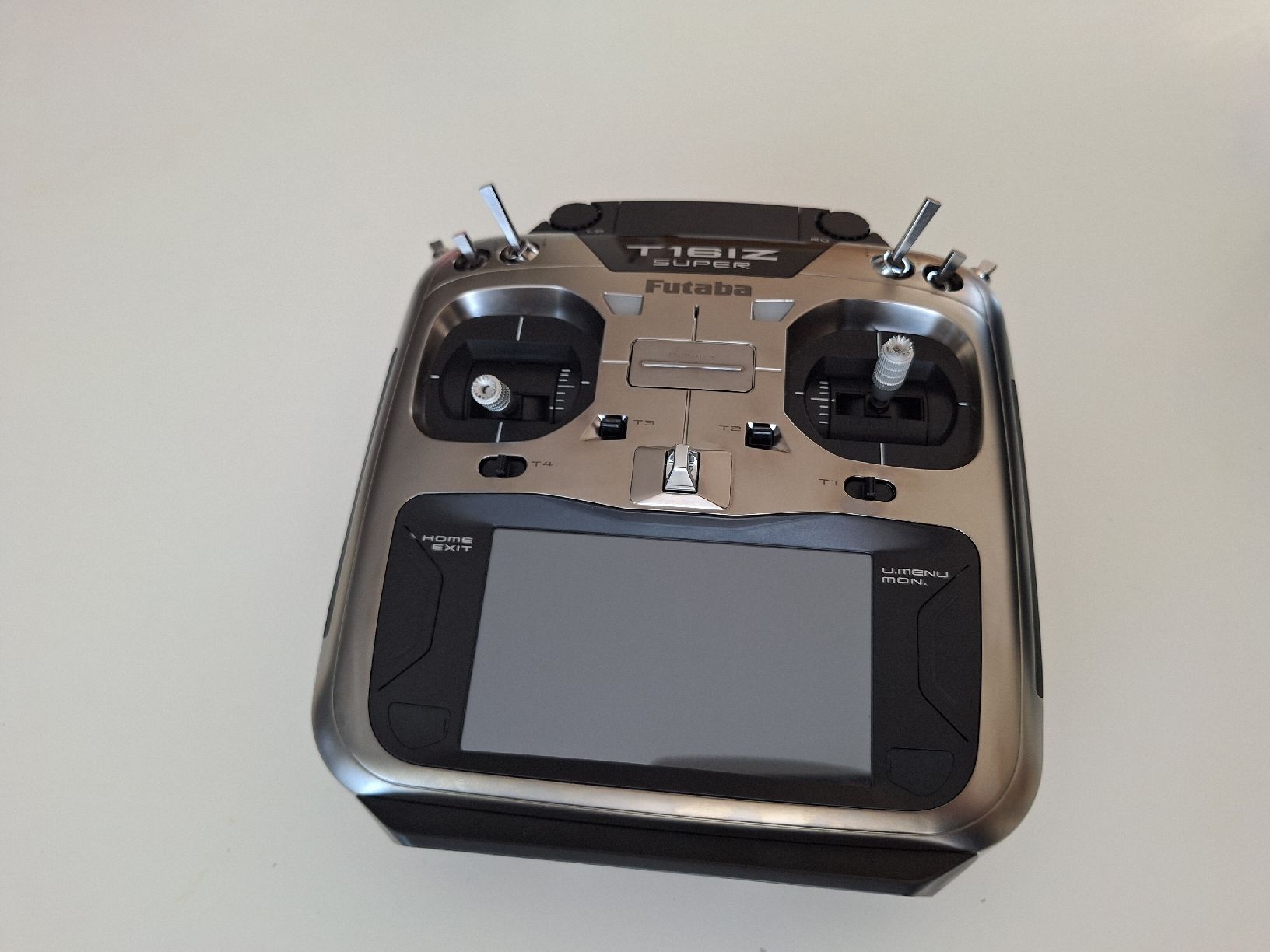 Futaba Telecomando: Futaba T16IZ Super, comme neuf, avec mallette! – Nuovo (secondo la descrizione) da Missy venduto da Heli1565 1